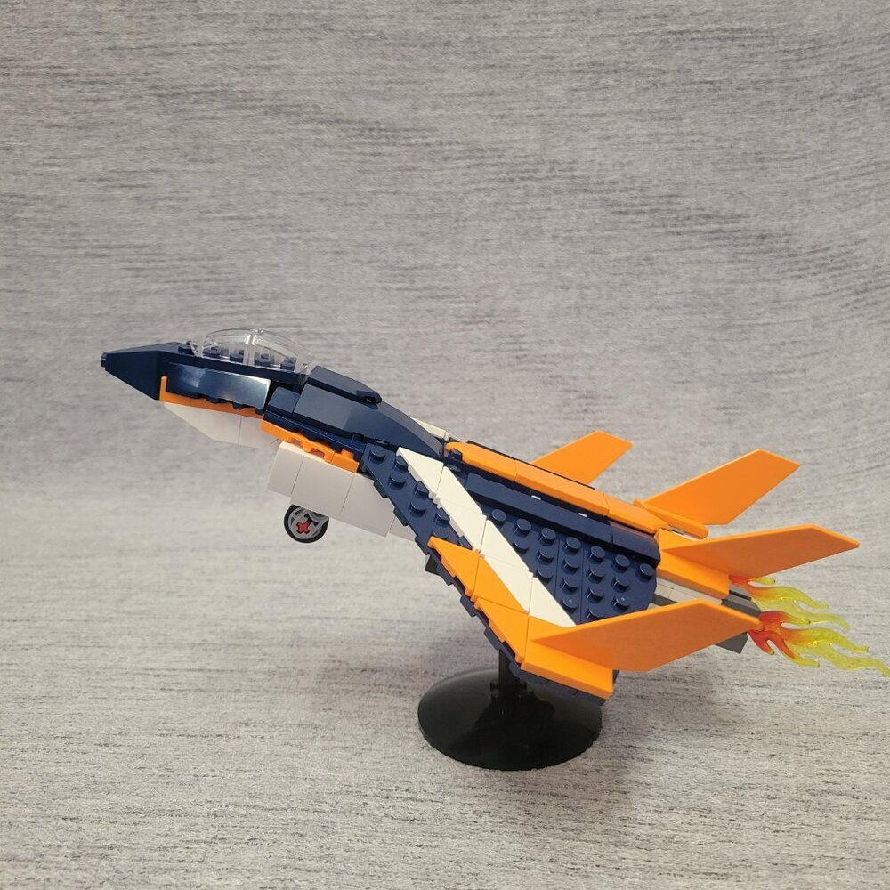 Lego Creator 31126 Supersonic- Jet - Picture 3 of 11